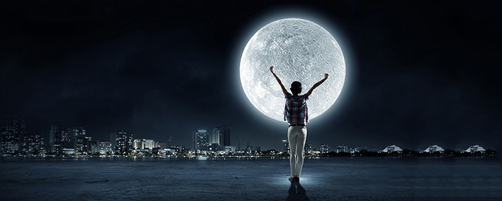 Місячна енергія: як жінці співналаштуватися з місяцем