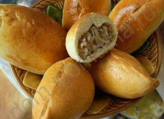 Пиріжки з начинкою з гречки і капусти. Рецепт російської кухні