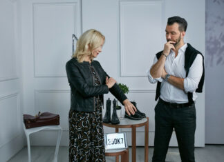 Вчимося у стилістів: які речі вибрати для романтичних і casual-образів