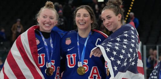 Жіноча хокейна збірна США відповіла на коментарі Трампа після історичної перемоги