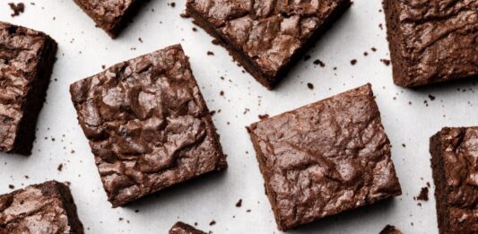 Quatro receitas de brownie de chefs famosos para a melhor dose de chocolate