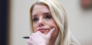 Bondi Out: Bantuan Bipartisan Saat Trump Memecat Jaksa Agung