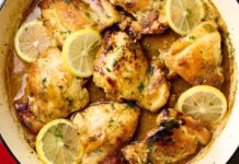 Ідеальна вечеря в будні: чому курка з лимоном та кропом в одній сковороді – це must-have на вашій кухні