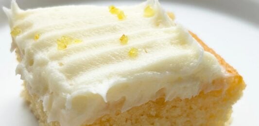 Чому лимонний міні-листовий торт із Trader Joe’s за $5,49 розкуповується миттєво.