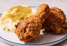 Секрет идеального хрустящего куриного фритюра в стиле Popeyes: домашний рецепт