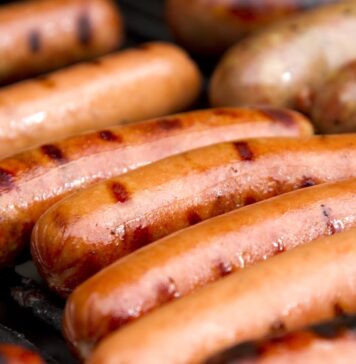 Чому майонез із солоними огірками – це ідеальне доповнення до хот-дог