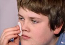 Why Non-Comedogenic Cleansers Are Your Best Defense Against Adult Acne